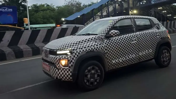Flagra: Renault Kwid 2027 vai ganhar painel digital e multimídia maior